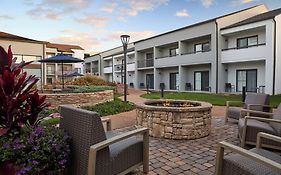 Courtyard St. Louis Creve Coeur